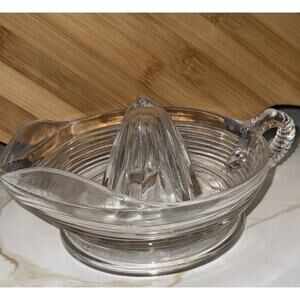 Vintage Anchor Hocking Glass Clear Ribbed Citrus Reamer Juicer 8x6” 1960’s